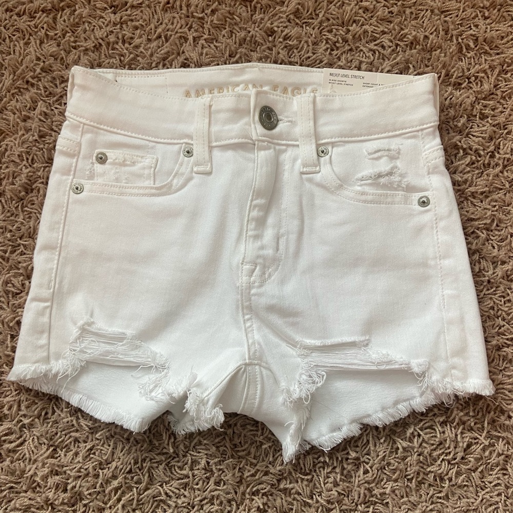 NWT, American egal jean shorts, white, 000